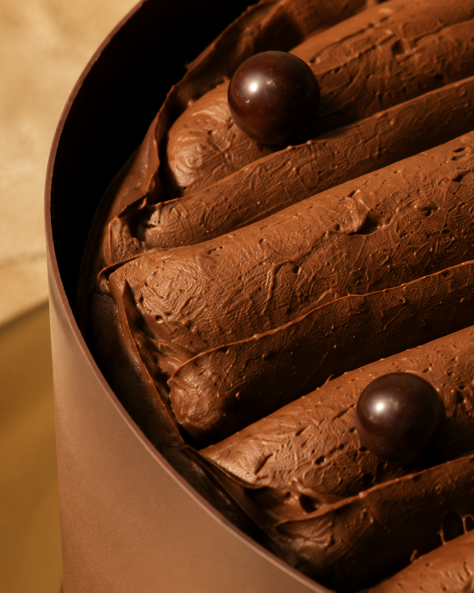 Mini Signature Dark Chocolate cake texture