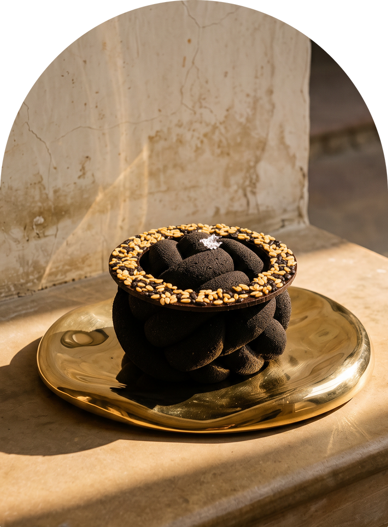 Sesame, Miso and Almond mini cake by Mitti & Mousse