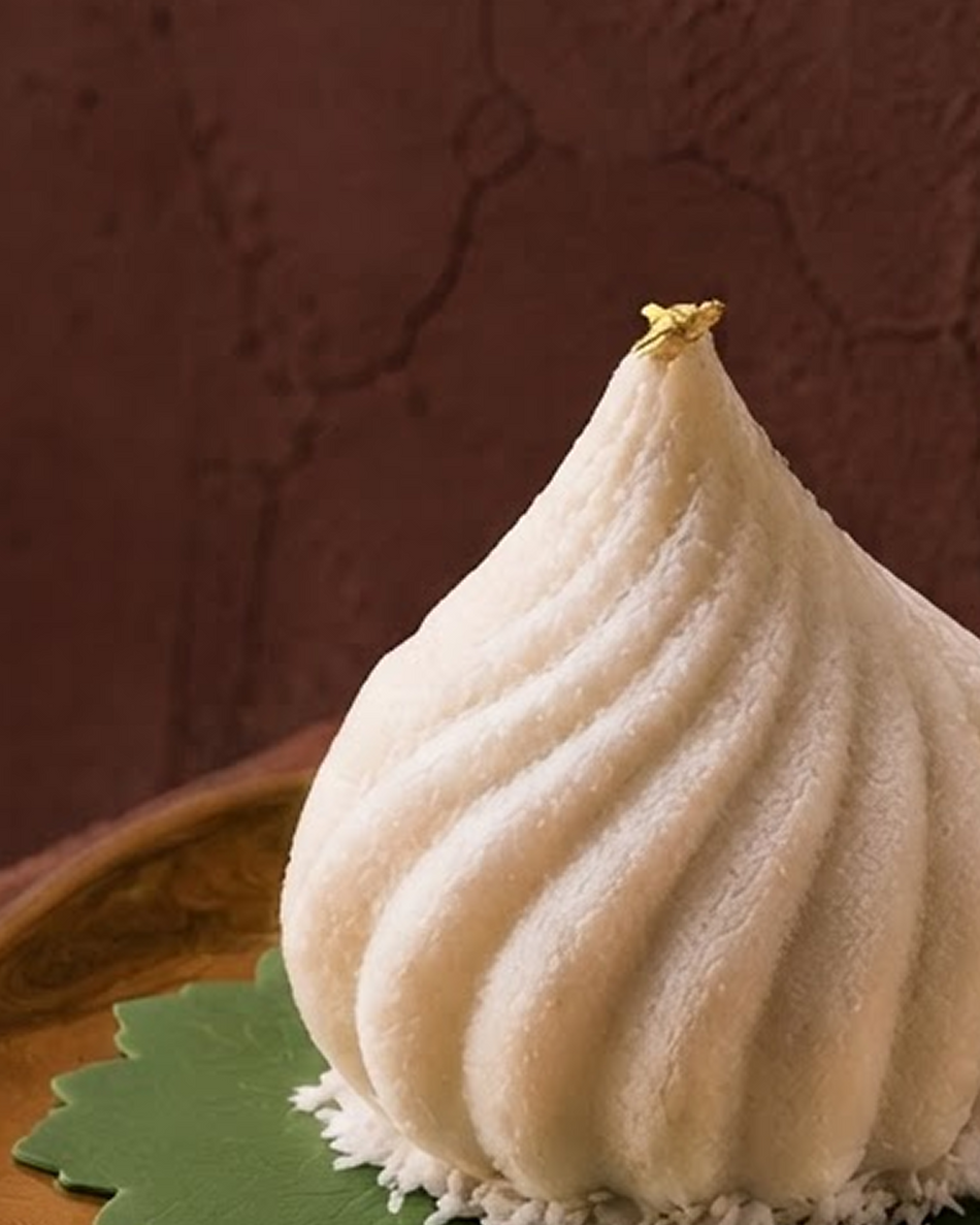 Ukidhiche Modak close-up